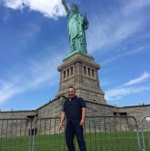 Meet your Posher, Oscar leonardo